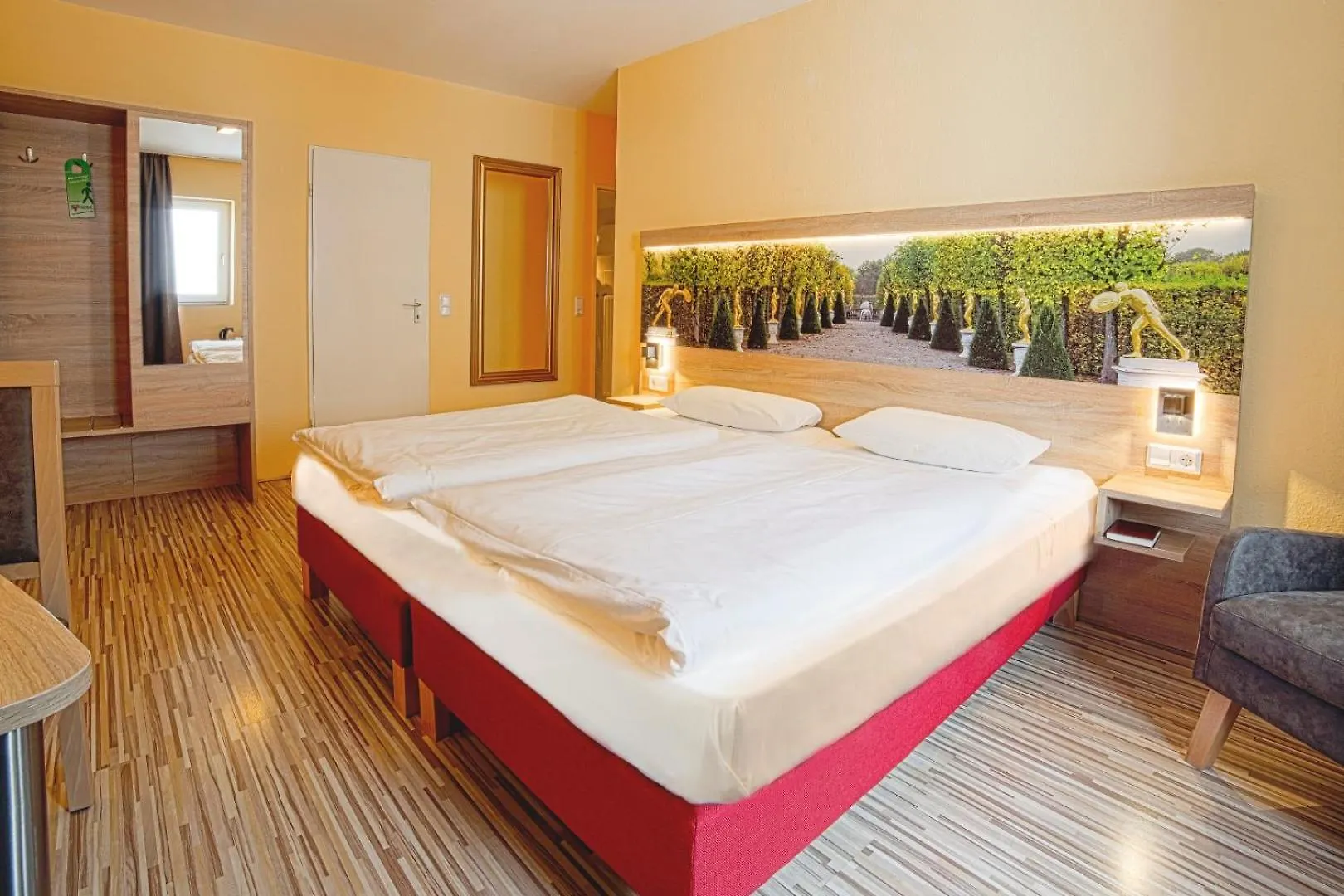 City Hotel Hannover 3*,  Germany